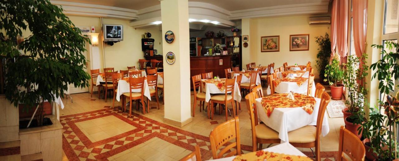 Vip Hotel Skopje - New Management 외부 사진
